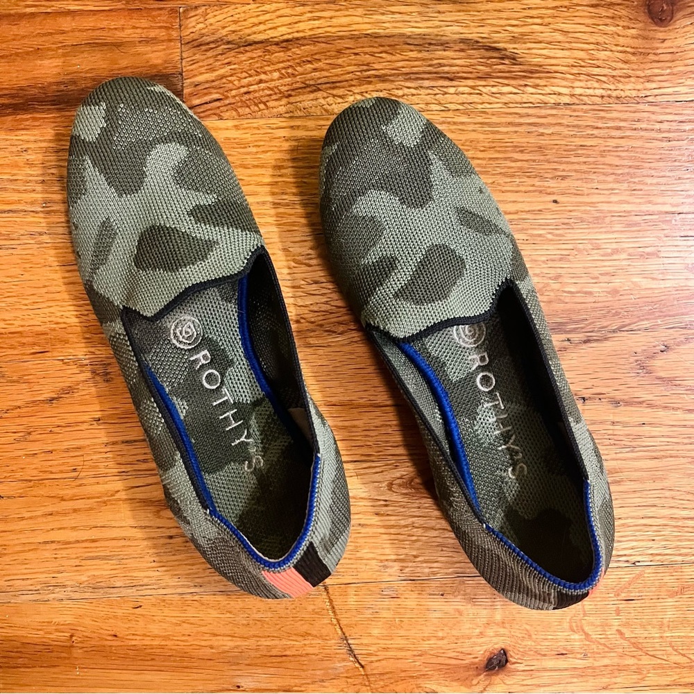 ROTHY'S Women’s Loafer Green Olive Camo Slip On Flats Size 6.5